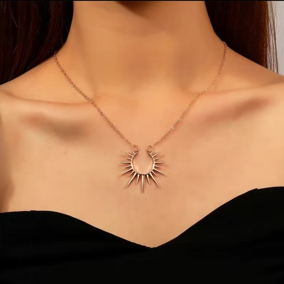 Retro Star Sun Sunflower Pendant Necklace Gold 14k Plated - Picture 1 of 4